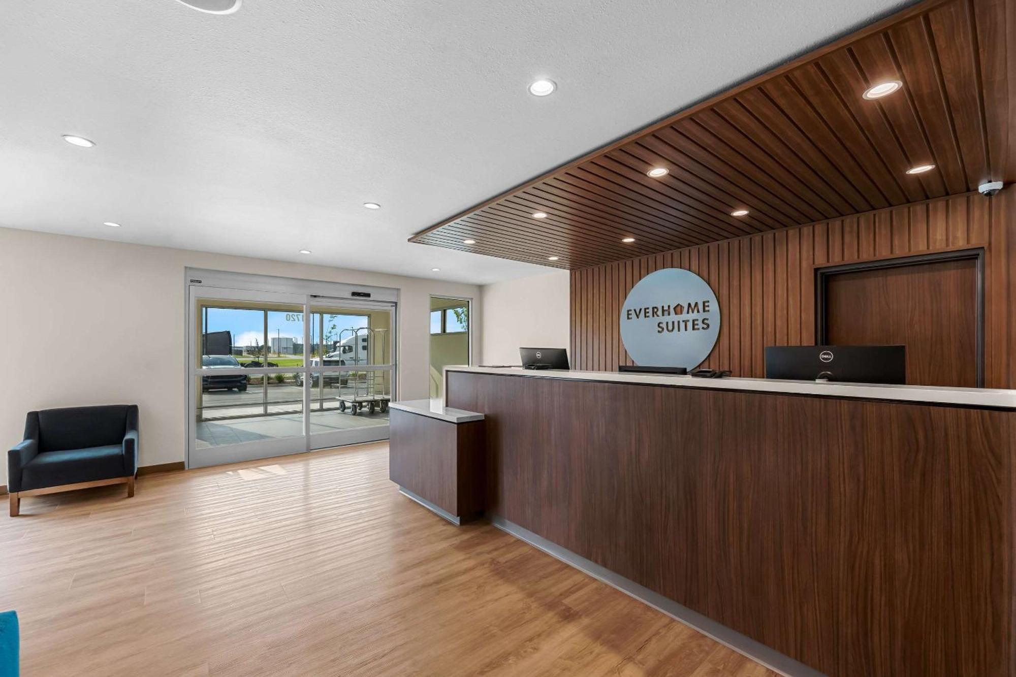 Everhome Suites Fayetteville Near Fort Bragg Экстерьер фото